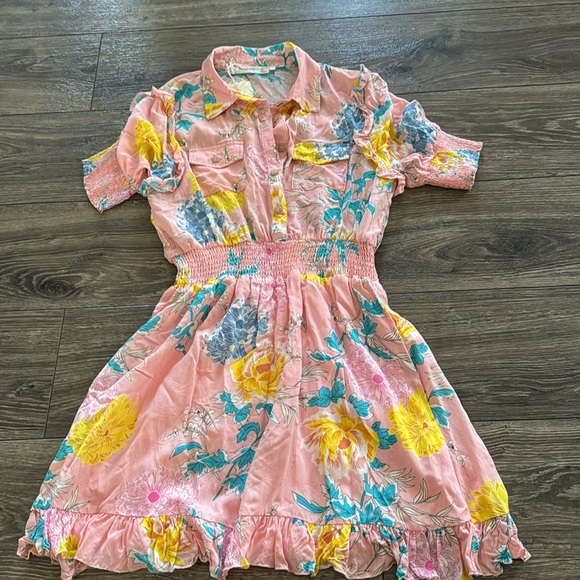 Dresses & Skirts - Floral Dress